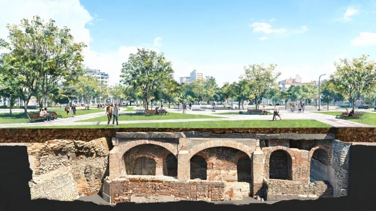 Descubren sótanos del siglo XIX bajo la Plaza de la Cooperación en Rosario
